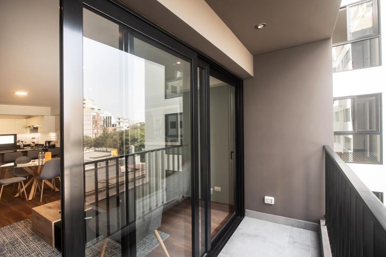 Alcanfores 1262 By Wynwood House Lima Exterior photo
